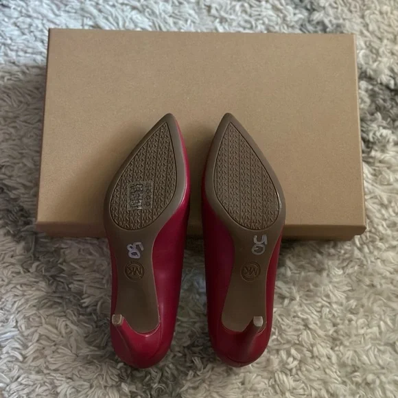 Michael Kors Red Women's Pumps - Picture 3 of 11